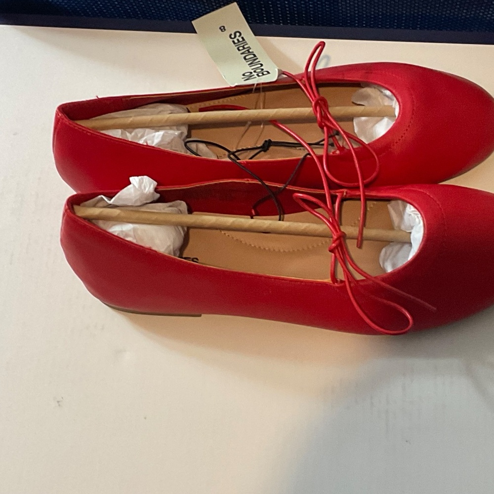 no boundaries red flats - Picture 4 of 5